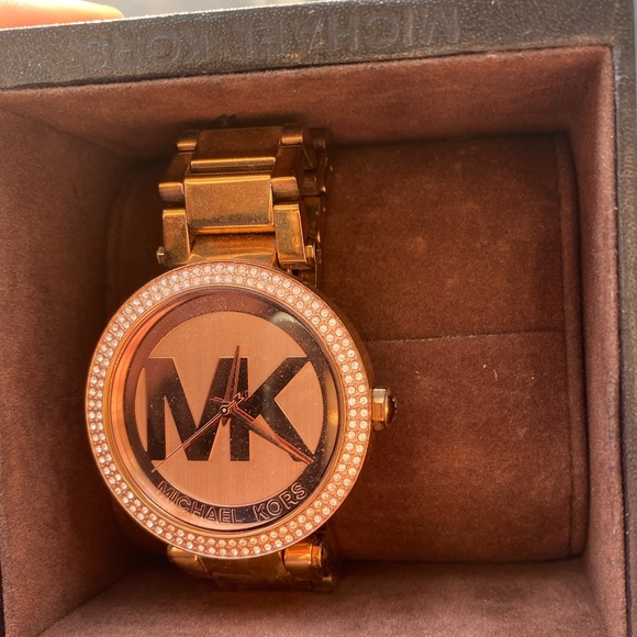 Rose gold Michael kors watch. Like new!